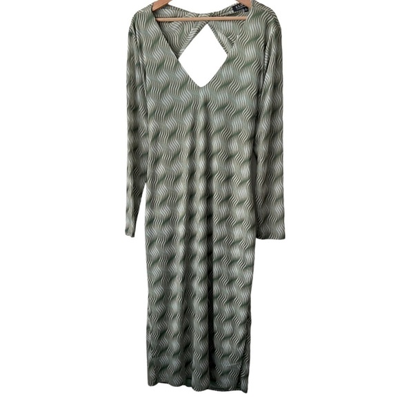 Eloquii new with tags 🏷️Green Mesh Twist Back Dress Size:18 - Picture 8 of 15